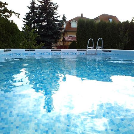 Aniko Apartmanhaz Balatonföldvár Exteriör bild