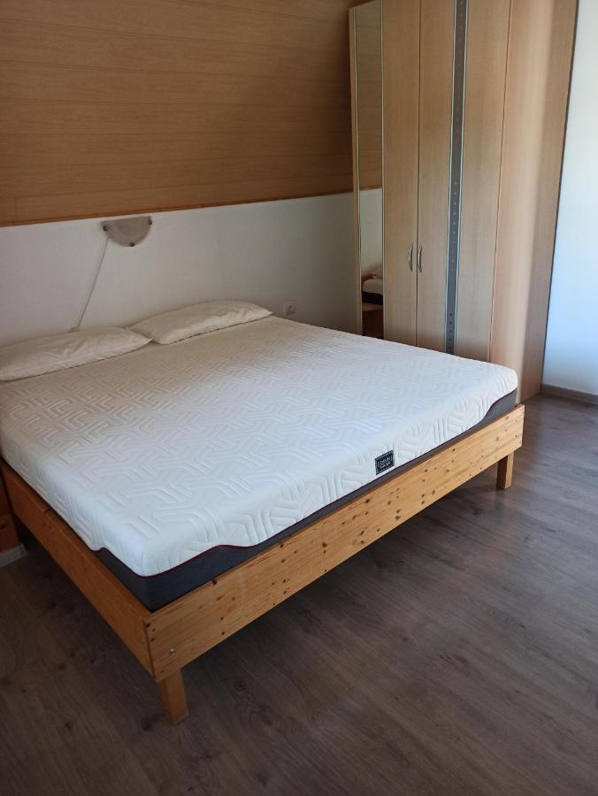 Aniko Apartmanhaz Balatonföldvár Exteriör bild