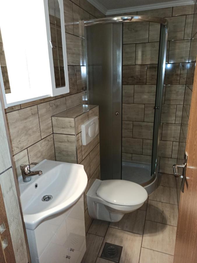 Aniko Apartmanhaz Balatonföldvár Exteriör bild