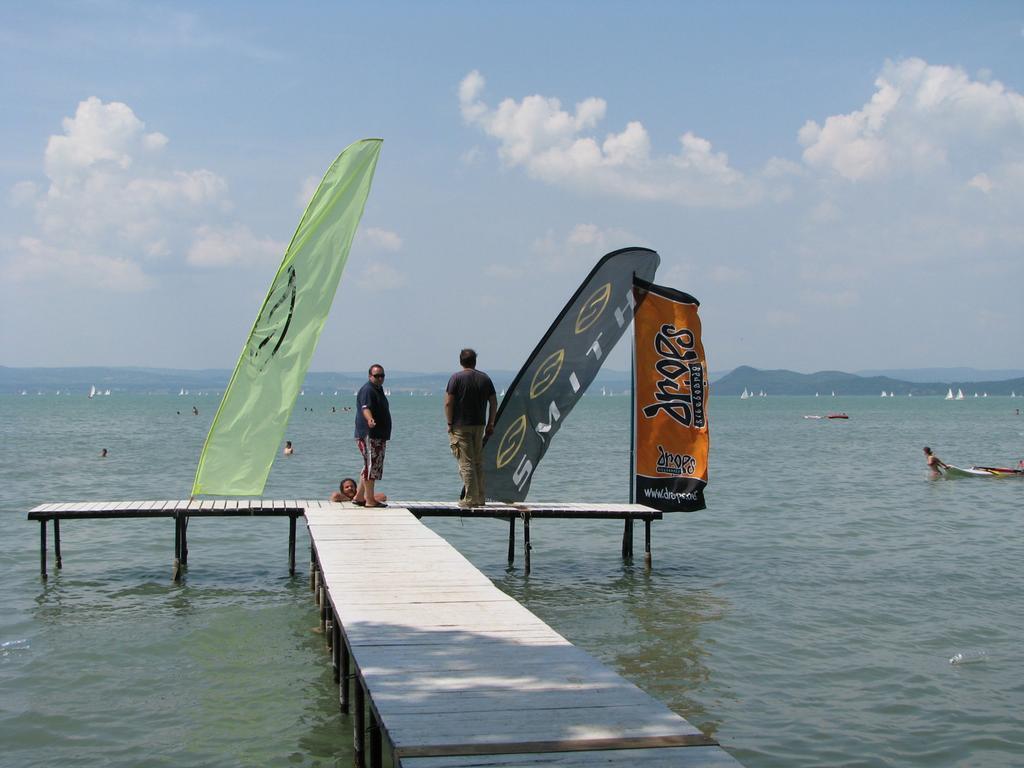 Aniko Apartmanhaz Balatonföldvár Exteriör bild